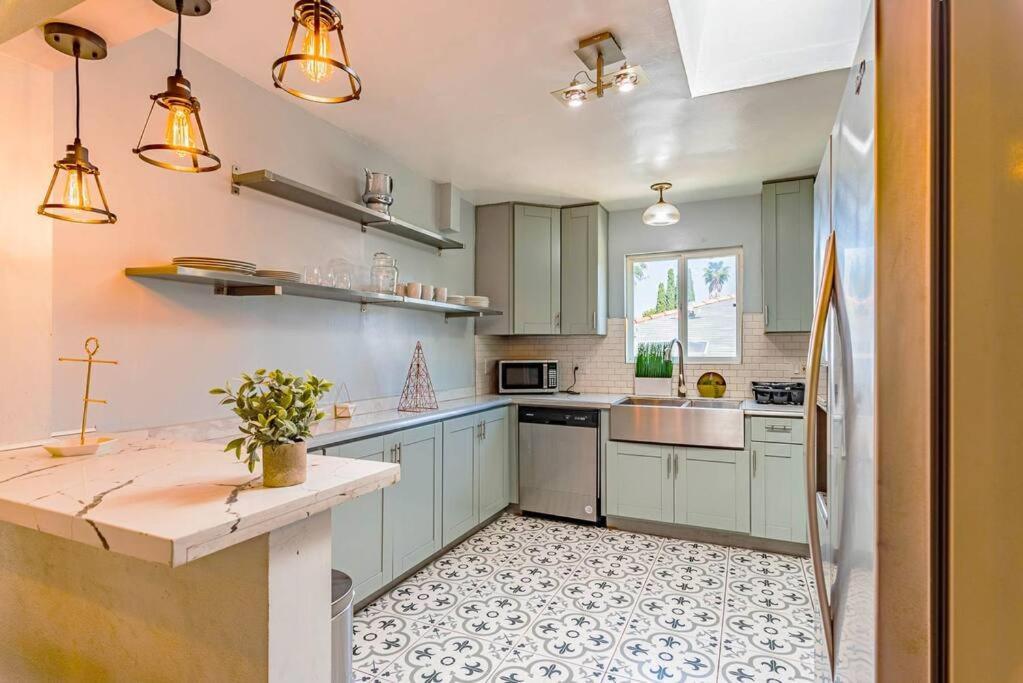 12-Guest 4-Br Spacious Home With Large Backyard, 4-Car Parking サンディエゴ エクステリア 写真