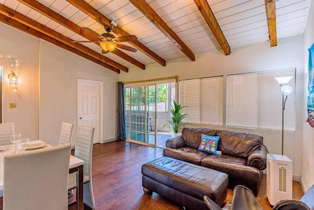 12-Guest 4-Br Spacious Home With Large Backyard, 4-Car Parking サンディエゴ エクステリア 写真